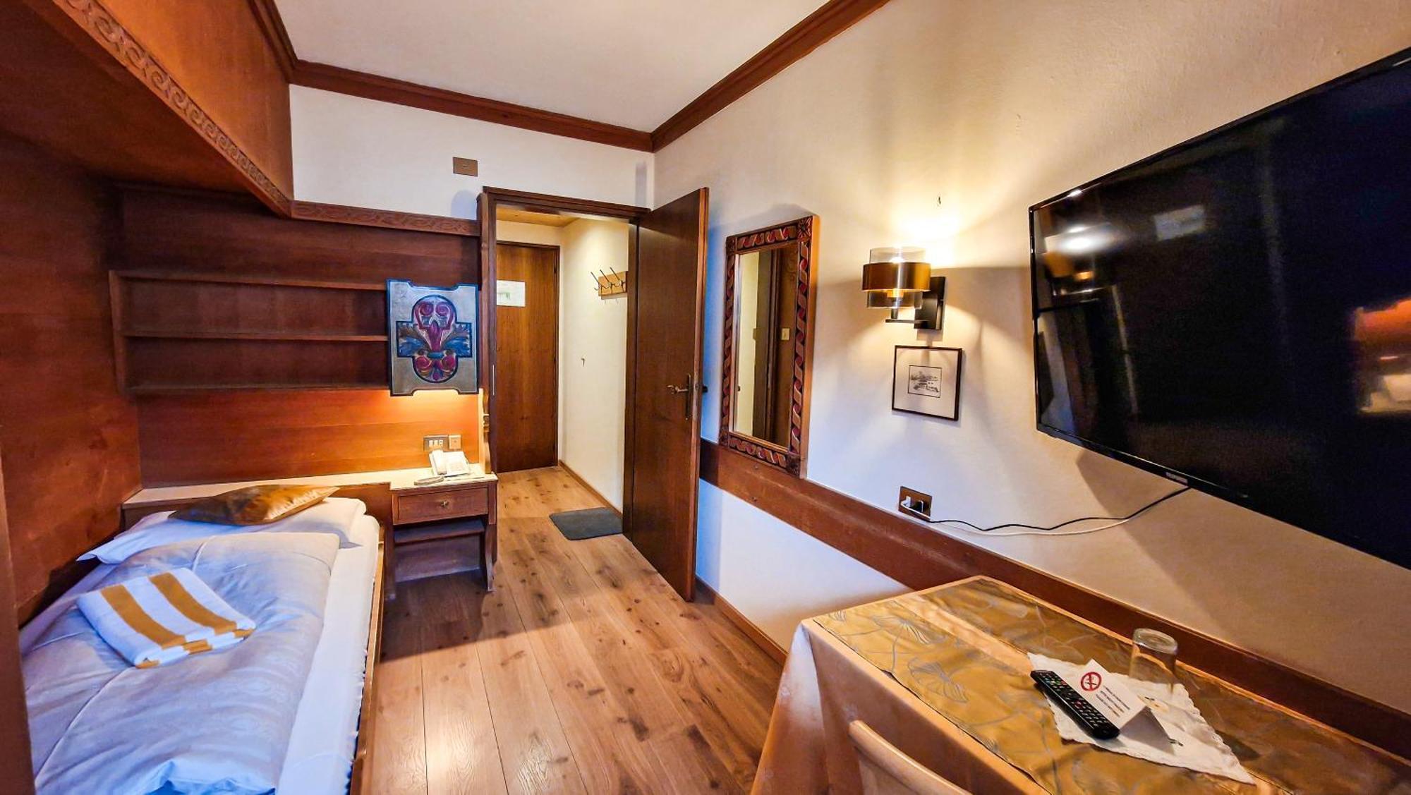 Solaia Hotel & Guesthouse Castelrotto Exterior photo